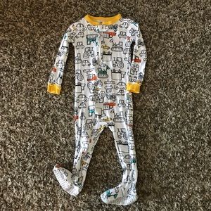 Boys 2T footie jammies